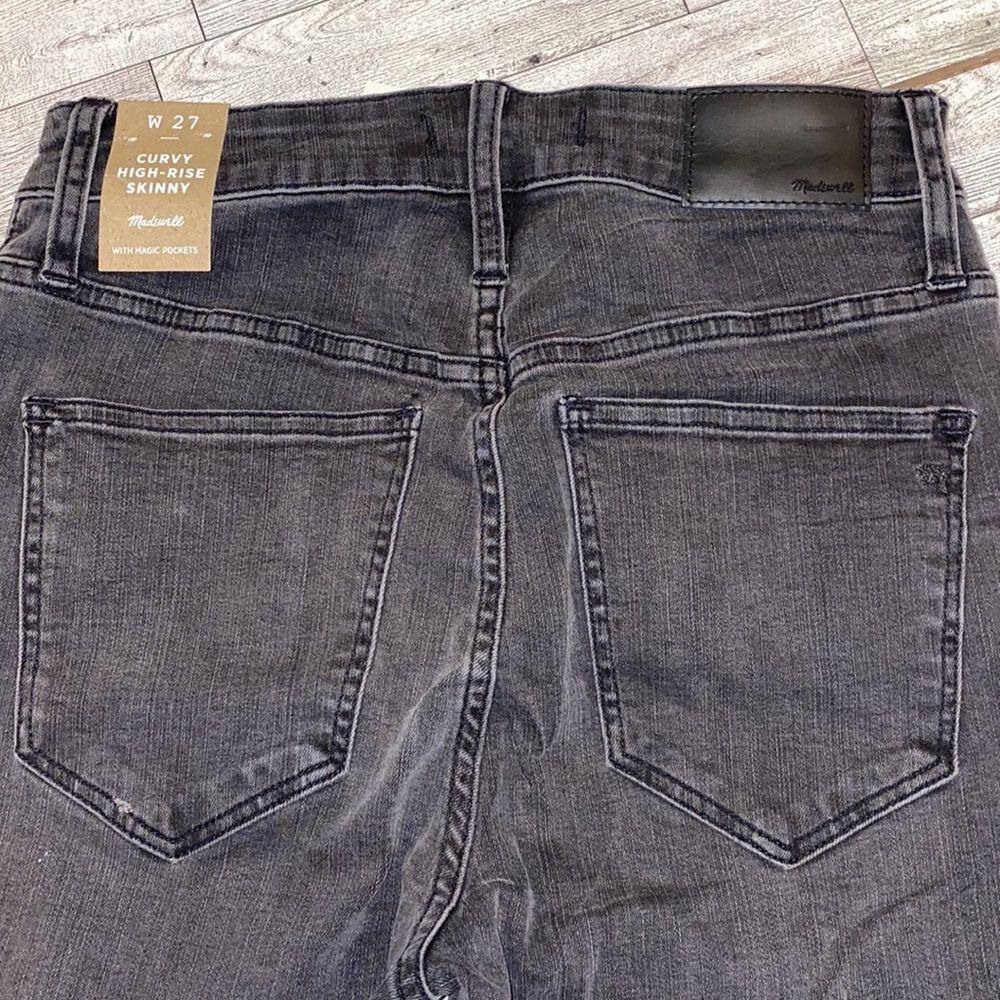 NWT!! Madewell Curvy High Rise Skinny Distressed Jeans Faded Black Size 27 - Picture 8 of 10